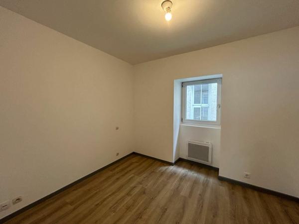 Appartement à louer    2 pièces •  Aire-sur-l'Adour