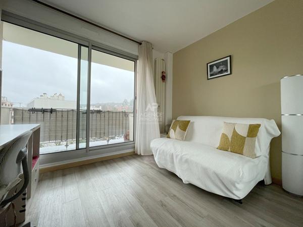 CHAVILLE - limite Sèvres - SUPERBE 4 pièces avec balcons et Box €448 000 ** - Référence 658-CS