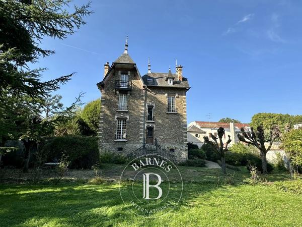 Arpajon, Maison 6 Chambres -  213 m² à vendre