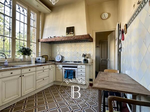 Arpajon, Maison 6 Chambres -  213 m² à vendre