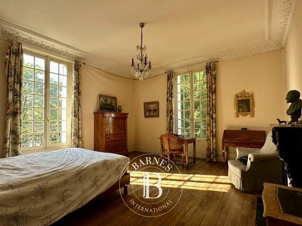 Arpajon, Maison 6 Chambres -  213 m² à vendre