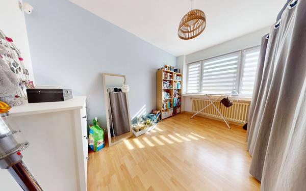 Appartement à vendre    5 pièces • 90 m2 Yutz