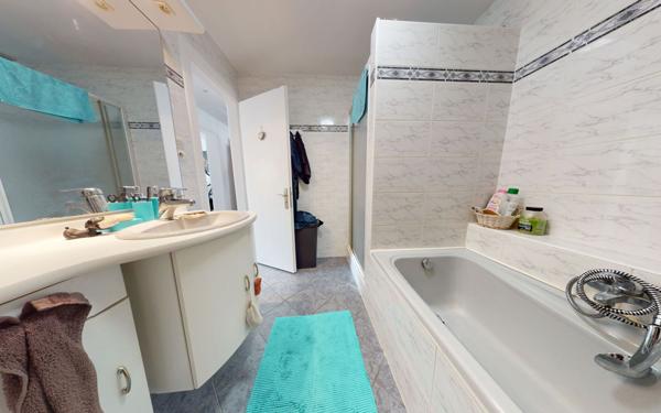 Appartement à vendre    5 pièces • 90 m2 Yutz