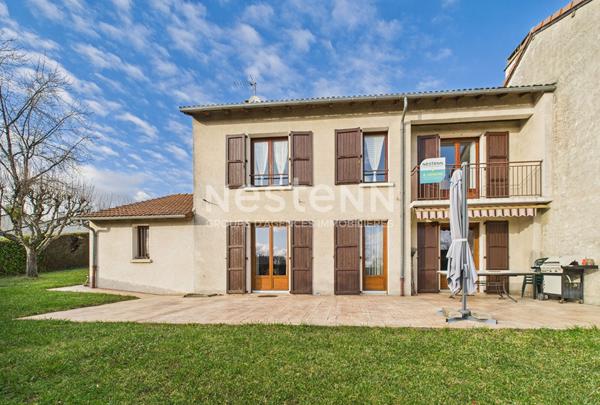 A vendre à Aurillac, quartier Belbex, sur terrain clos d'environ 600m², Maison de type 4 d'une surface de 111 m²