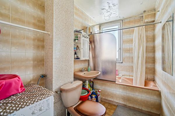 Appartement 3 pièces - ROMAINVILLE CENTRE