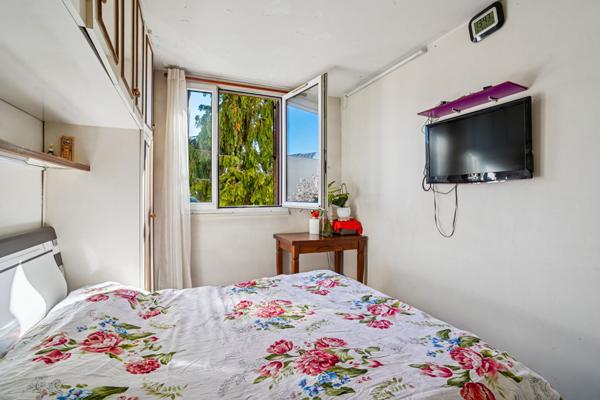 Appartement 3 pièces - ROMAINVILLE CENTRE