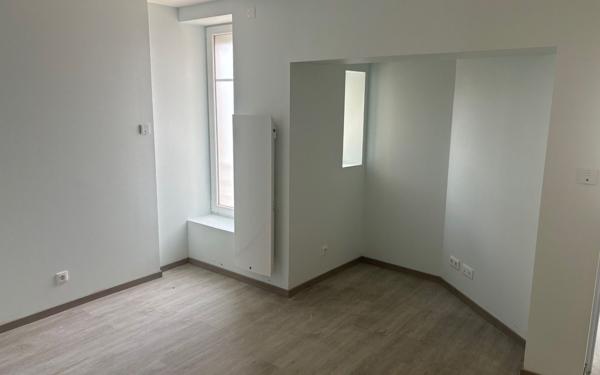 Appartement à louer    2 pièces • 30,10 m2 Bourg-en-Bresse