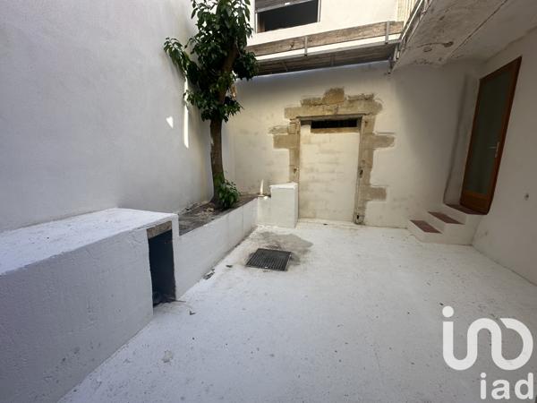 Location appartement 2 pièces 84 m² Saint-Gilles