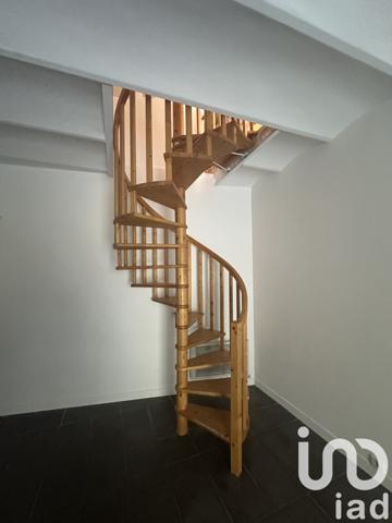 Location appartement 2 pièces 84 m² Saint-Gilles