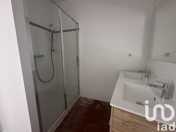 Location appartement 2 pièces 84 m² Saint-Gilles