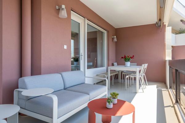 Ecully - Centre - Appartement de 142,57 m² - Grande terrasse - 4 chambres - Garage - Cave
