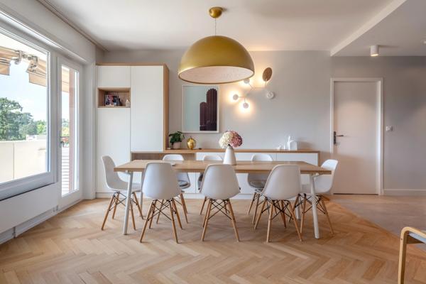Ecully - Centre - Appartement de 142,57 m² - Grande terrasse - 4 chambres - Garage - Cave