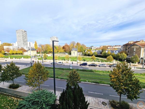Appartement 3 pièces 2 chambres + parking + cave