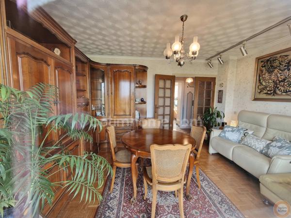 Appartement 3 pièces 2 chambres + parking + cave