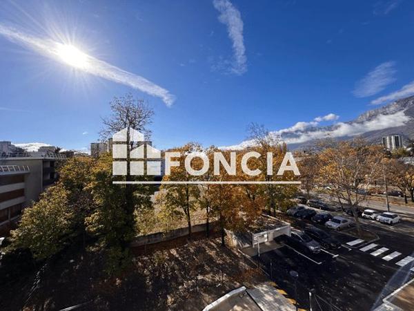 Location Appartement 4 pièces 87.44 m² - 11 RUE COLOMBINE Grenoble 38100