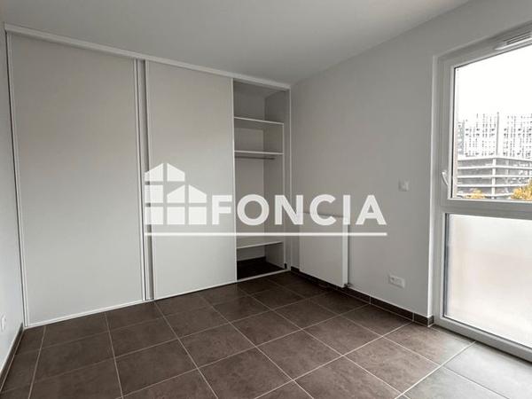 Location Appartement 4 pièces 87.44 m² - 11 RUE COLOMBINE Grenoble 38100