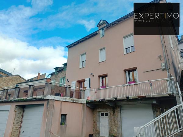 Cassagnes-Bégonhès (12120) Charmante Maison de Village T5 de 170 m² séparée en 2 logements