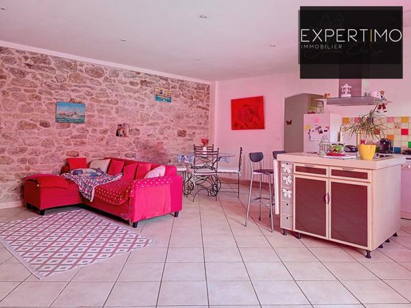 Cassagnes-Bégonhès (12120) Charmante Maison de Village T5 de 170 m² séparée en 2 logements