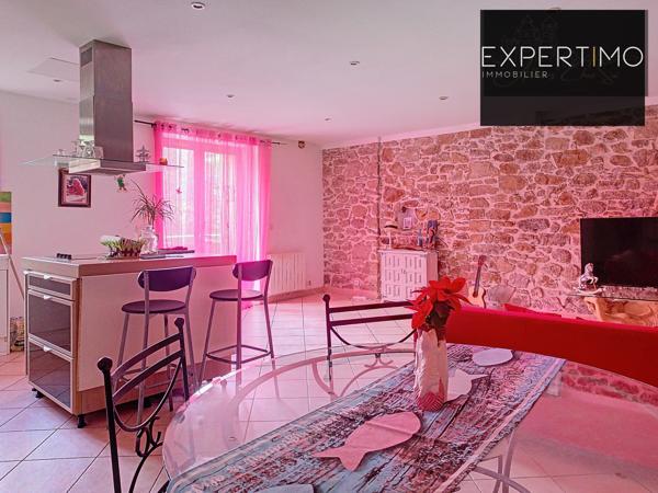 Cassagnes-Bégonhès (12120) Charmante Maison de Village T5 de 170 m² séparée en 2 logements