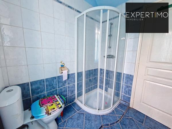 Cassagnes-Bégonhès (12120) Charmante Maison de Village T5 de 170 m² séparée en 2 logements