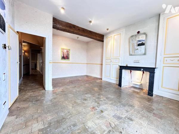 Local commercial avec logement à Ste Maure de Touraine