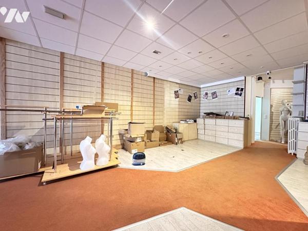 Local commercial avec logement à Ste Maure de Touraine