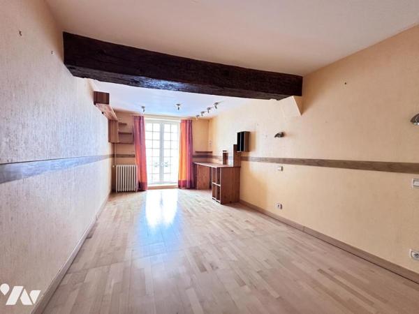 Local commercial avec logement à Ste Maure de Touraine