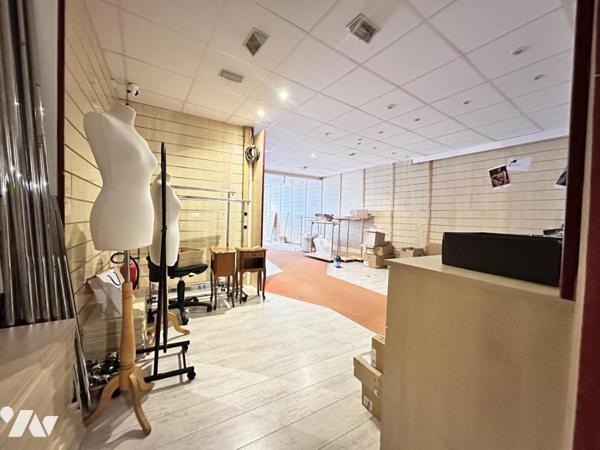 Local commercial avec logement à Ste Maure de Touraine