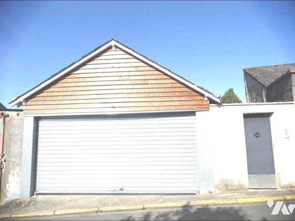 Local commercial avec logement à Ste Maure de Touraine