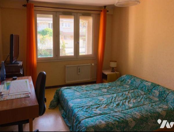 BEAUVALLON - Maison jumelée à étage de 104 m2 env.