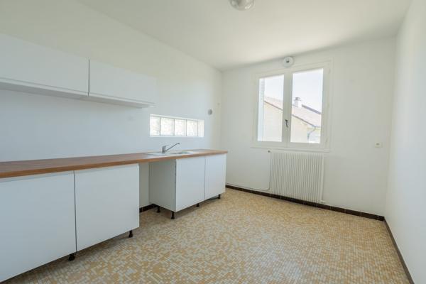 Maison individuelle, 4 chambres, jardin et garage