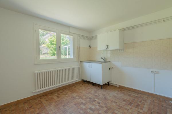 Maison individuelle, 4 chambres, jardin et garage