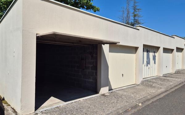 Stationnement à louer    14,56 m2 Chambourcy