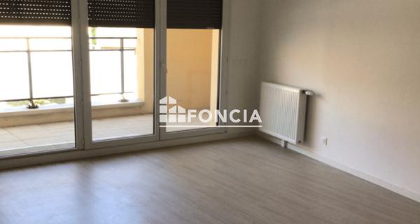 Location Appartement 3 pièces 65.65 m² - ÉTampes 91150
