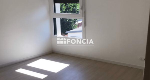 Location Appartement 3 pièces 65.65 m² - ÉTampes 91150
