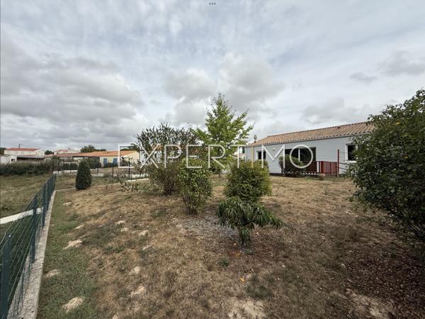 Moutiers-les-Mauxfaits (85540) Maison de plain-pied T5 de 103 m² - 3 chambres - Proximité commerces et école