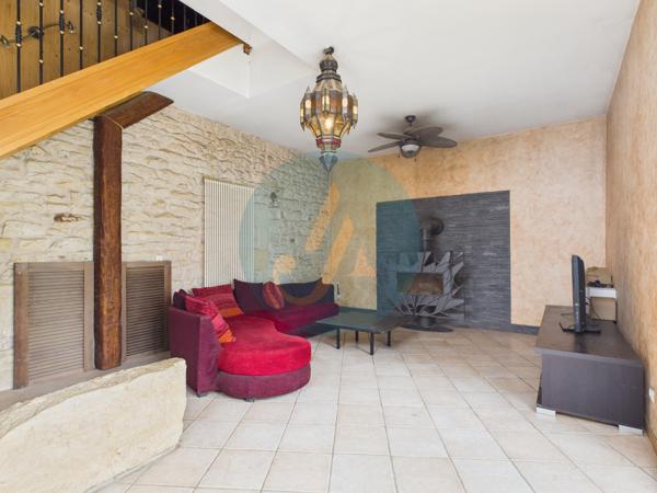 Tronsanges (58400) Maison de charme, 4 chambres et terrain clos à Tronsanges