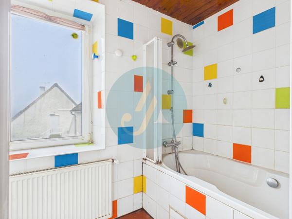 Tronsanges (58400) Maison de charme, 4 chambres et terrain clos à Tronsanges