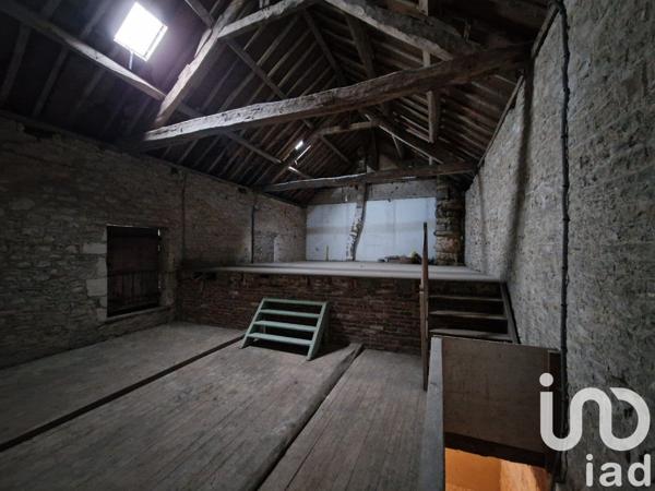 Maison traditionnelle 5 pièces de 142 m² à Giel-Courteilles (61210)