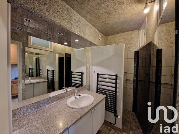 Maison traditionnelle 5 pièces de 142 m² à Giel-Courteilles (61210)