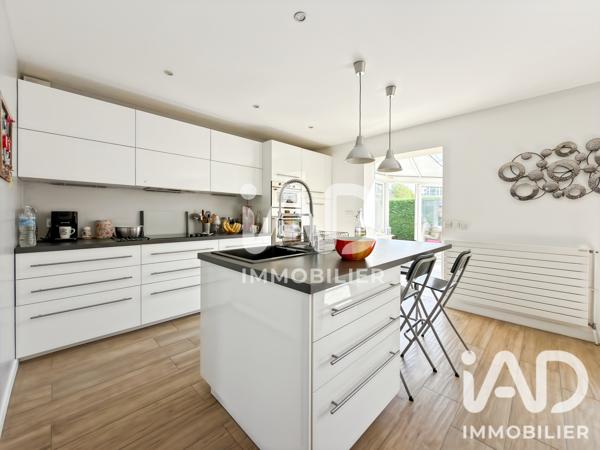 Maison à vendre 6 pièces 142 m² Chevry-Cossigny