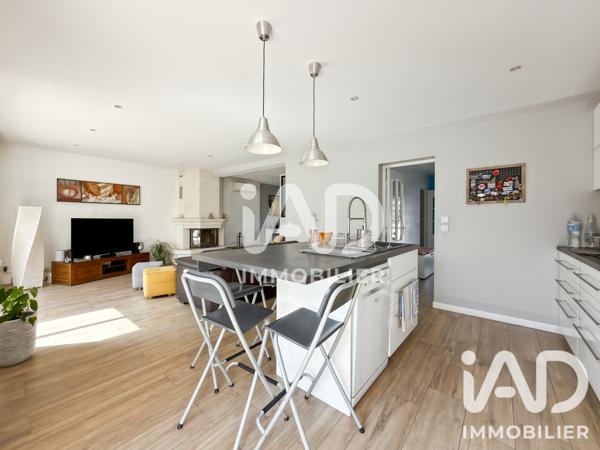 Maison à vendre 6 pièces 142 m² Chevry-Cossigny