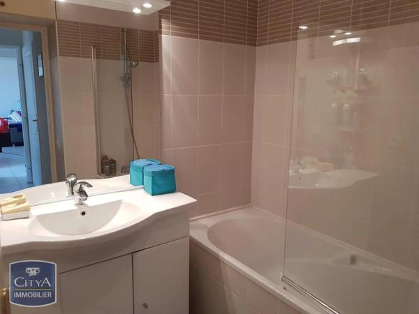 Appartement à louer 2 pièces 35.6m²