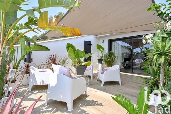 Appartement à vendre 5 pièces 125 m² Sanary-sur-Mer
