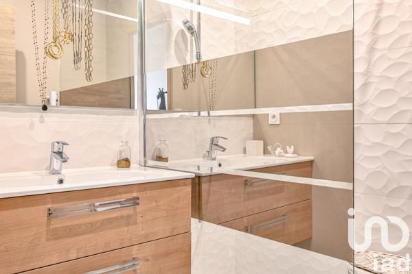 Appartement à vendre 5 pièces 125 m² Sanary-sur-Mer