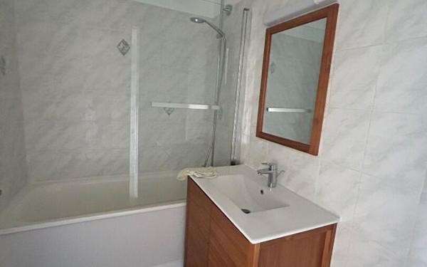 Appartement à louer    2 pièces •  Mer
