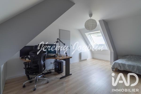 Maison à vendre 6 pièces 144 m² Jouy-le-Moutier