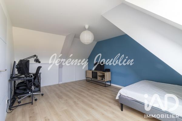 Maison à vendre 6 pièces 144 m² Jouy-le-Moutier