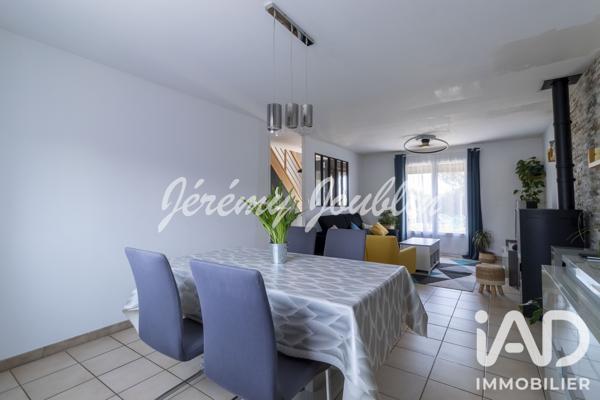 Maison à vendre 6 pièces 144 m² Jouy-le-Moutier