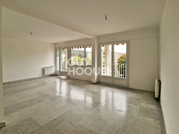 Magnifique T5 en parfait état sur Nord de Vienne